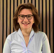 Mme Maria Vogt